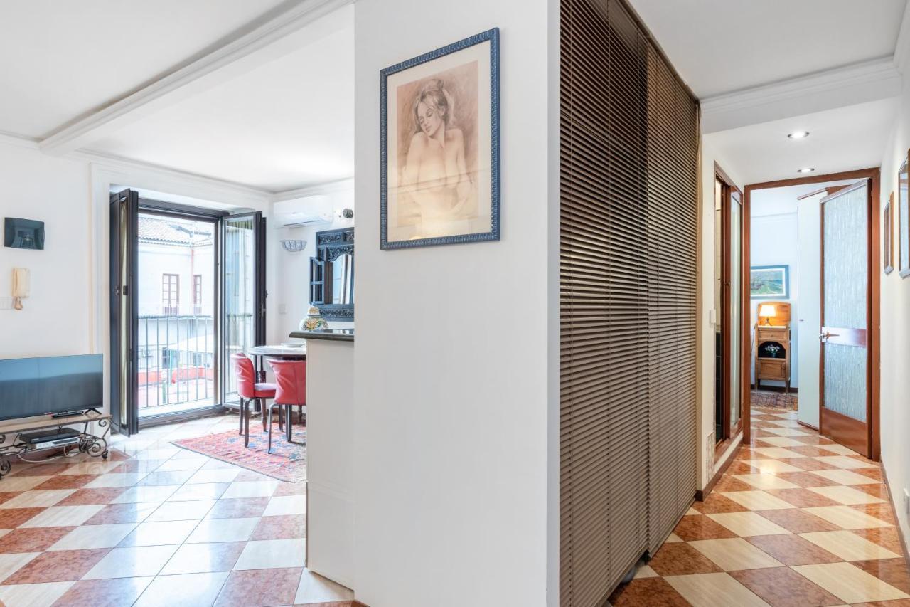 Via Etnea Cozy Apartment With Balcony Katanya Dış mekan fotoğraf